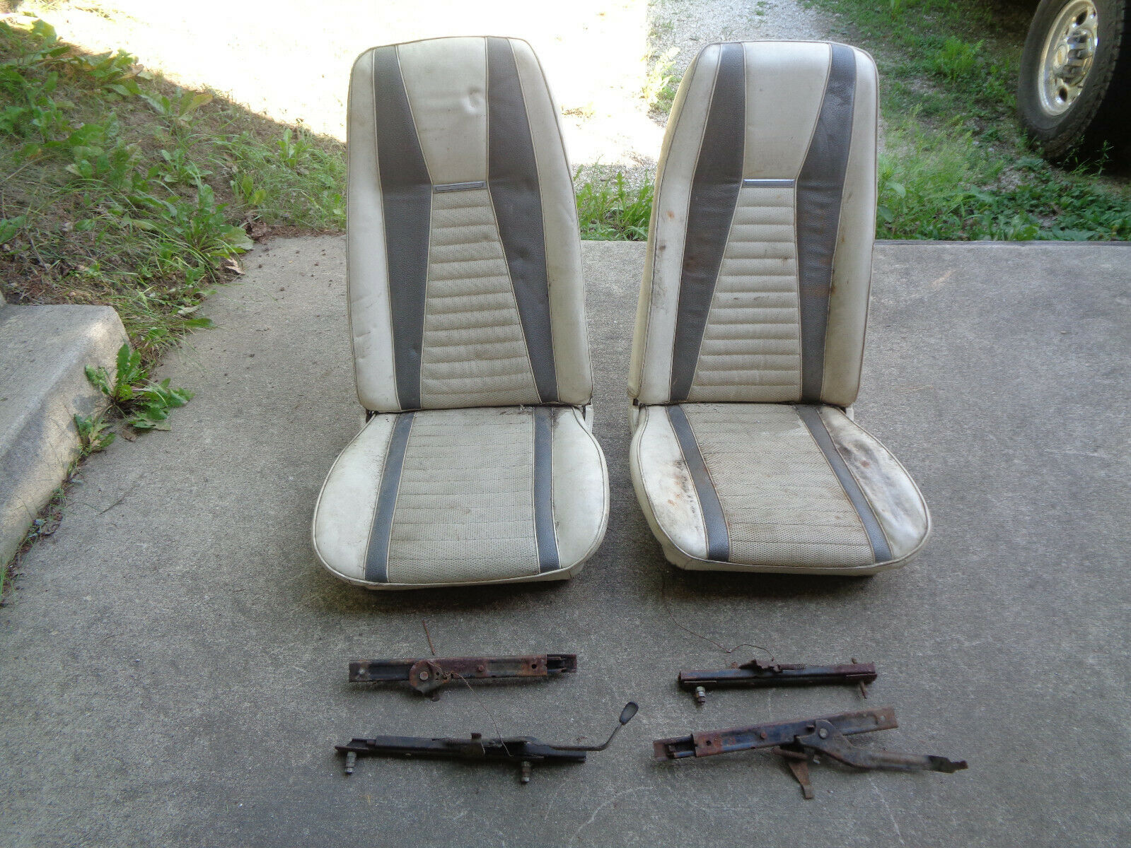 1971-73 Ford Mustang Mach1 , Bucket Seats
